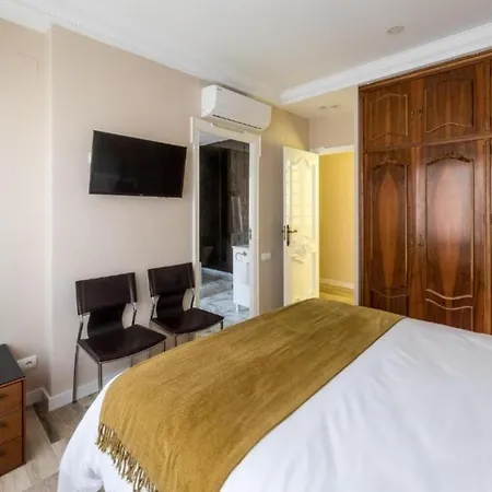 Moonkey - El Mercado Apartment